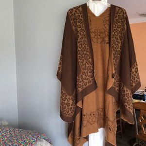 Reversible PLUS SIZE Shawl Open front and open sides 100% Acrylic